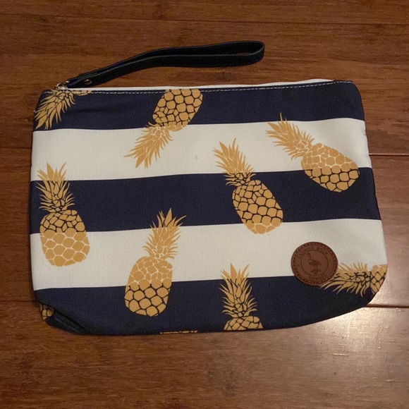 Pineapple zip pouches - Picture 4 of 5